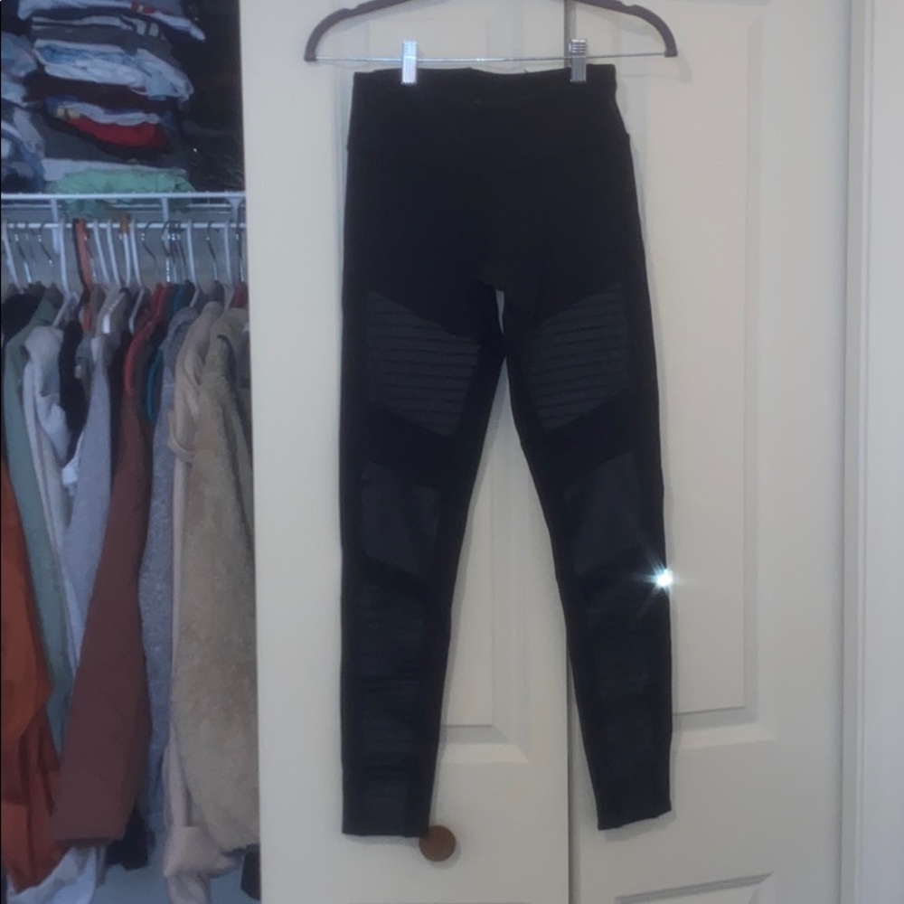 Alo leggings